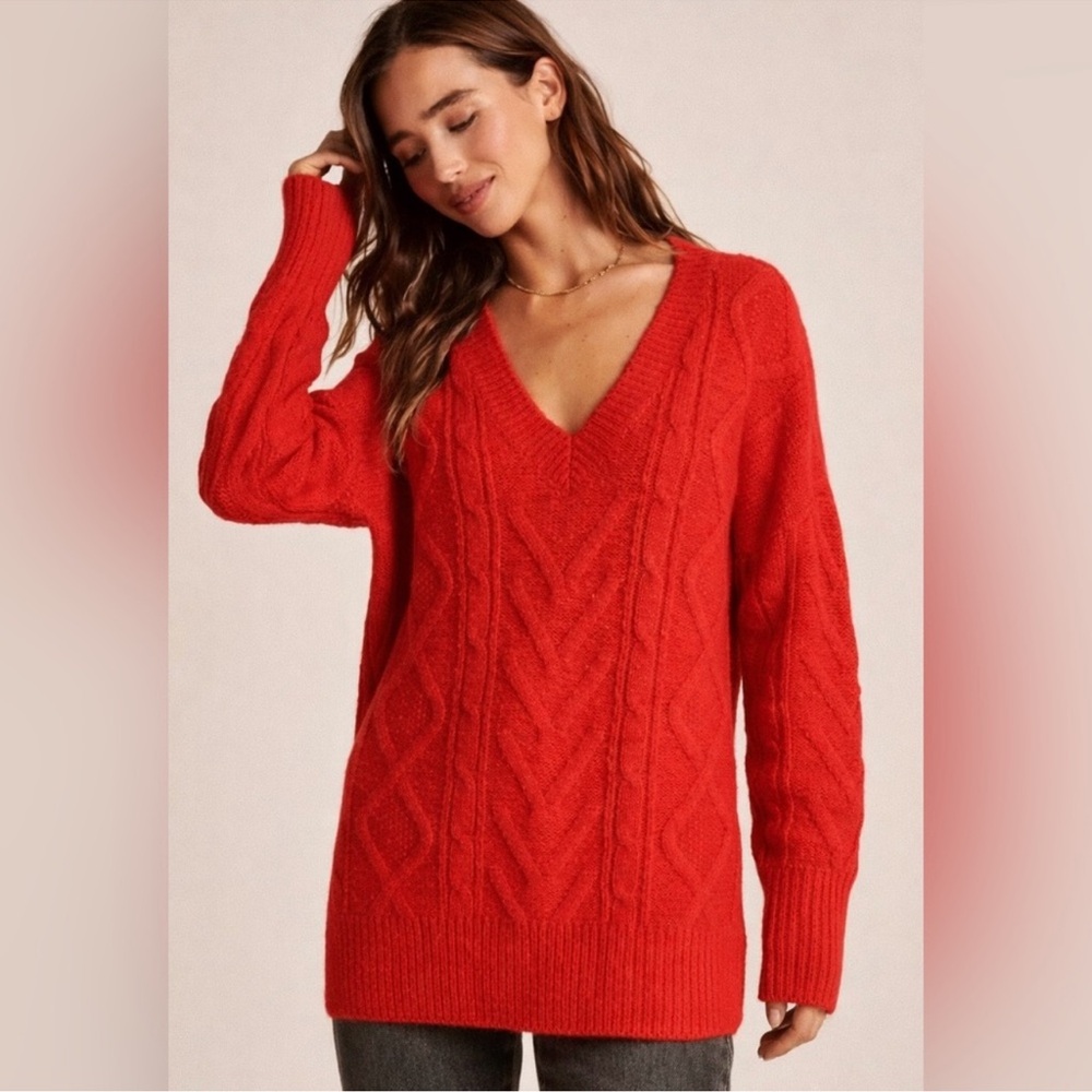 Abercrombie & Fitch Oversized red cable knit v-neck sweater